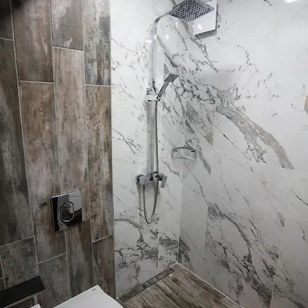 Pensjonat бъчвата Elhovo (Yambol)